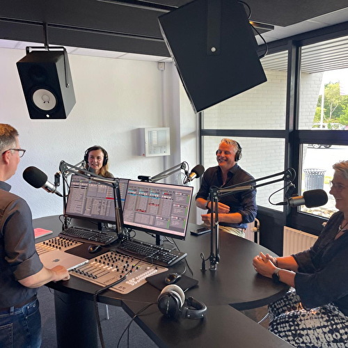 Fello Live op New Business Radio